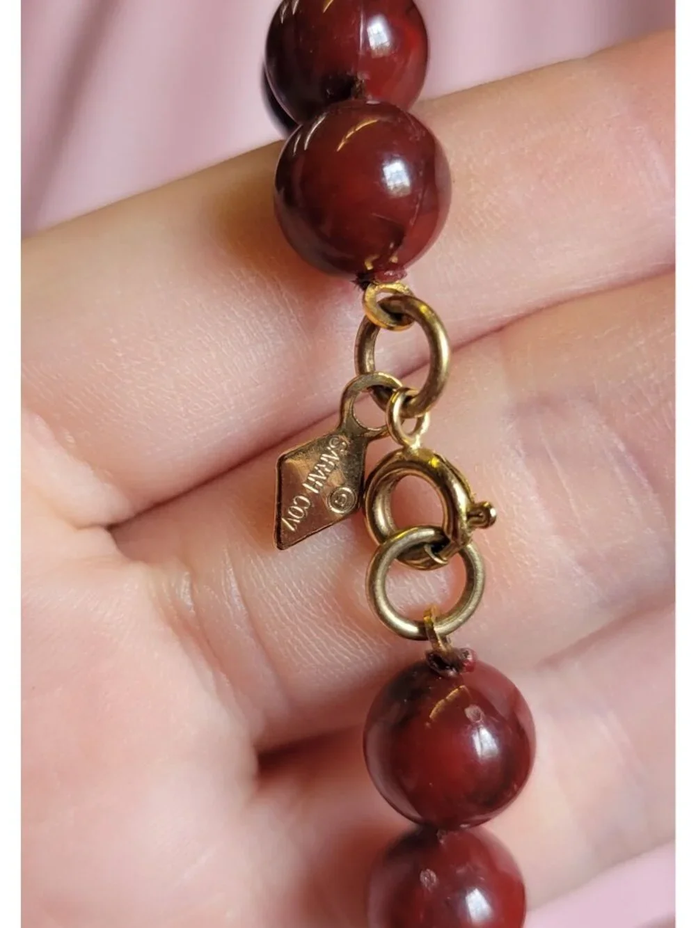 Vintage Sarah Coventry Signed Burgundy Round Beaded Long dark red Necklace N1F